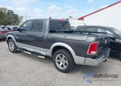 2017 Ram 1500 Laramie 4X4 5'7 Box z USA, uszkodzony, nr VIN 1C6RR7NT3HS787140